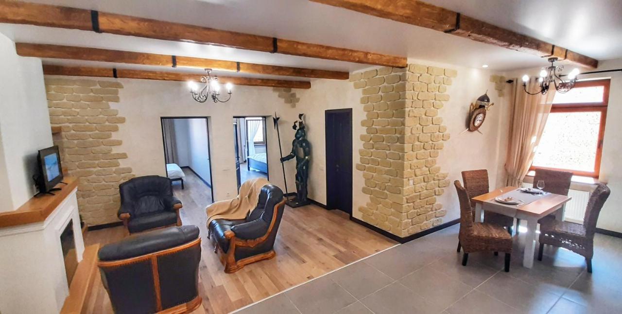 Гетьманські Палати , Старе Місто, 2 Спальні, Балкон-Тераса , 85 М Кв Kamianets-Podilskyi Εξωτερικό φωτογραφία